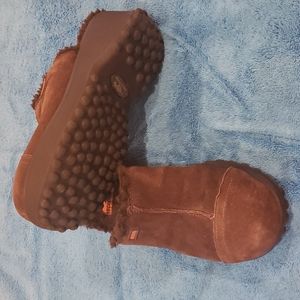Rocket Dog Fran nubuck brown clog, size 8